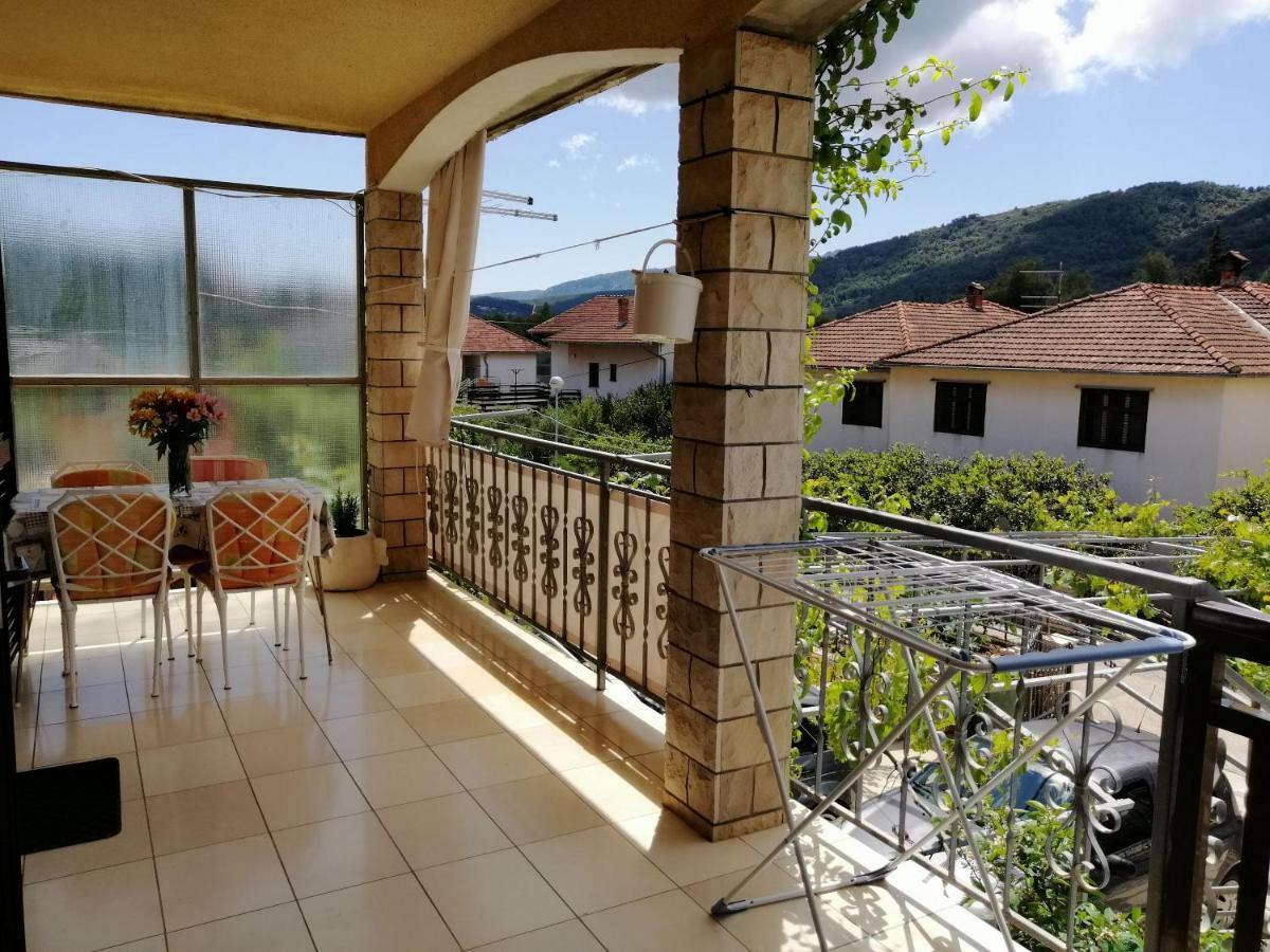 Apartments Emmas Studio Stari Grad  Exterior photo