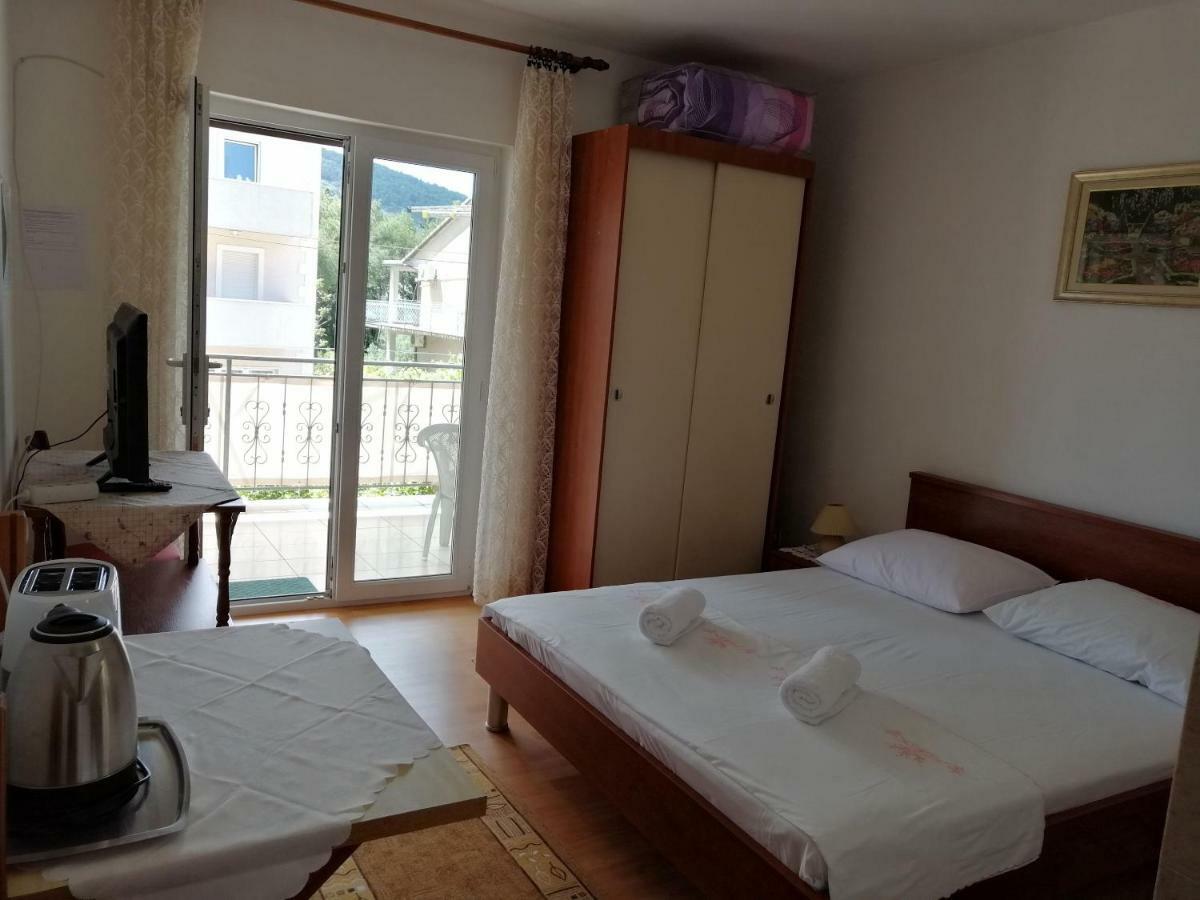 Apartments Emmas Studio Stari Grad  Exterior photo