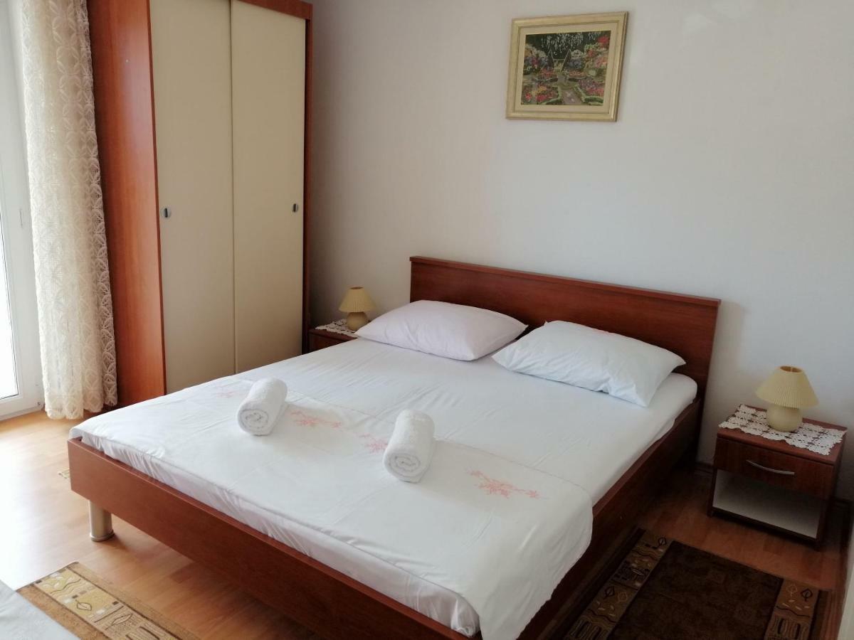 Apartments Emmas Studio Stari Grad  Exterior photo