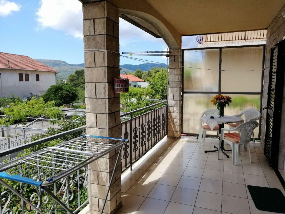 Apartments Emmas Studio Stari Grad  Exterior photo