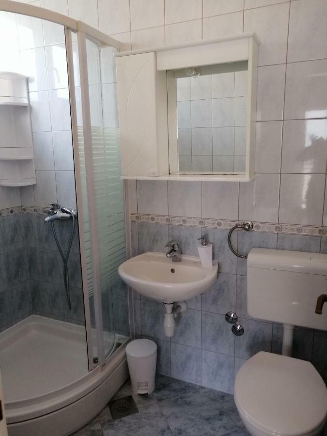 Apartments Emmas Studio Stari Grad  Exterior photo